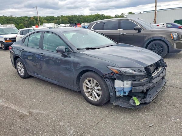 2025 TOYOTA CAMRY — Passenger 3/4
