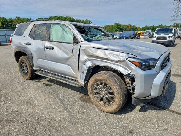 2025 TOYOTA 4RUNNER — Passenger 3/4