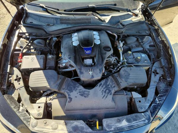 2015 MASERATI GHIBLI — Engine bay