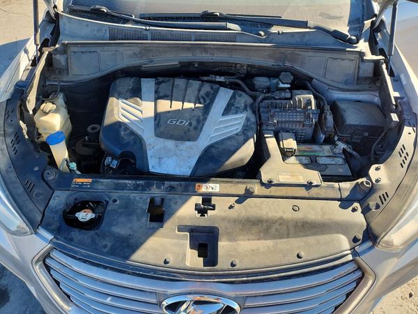 2017 HYUNDAI SANTA FE GI — Engine bay