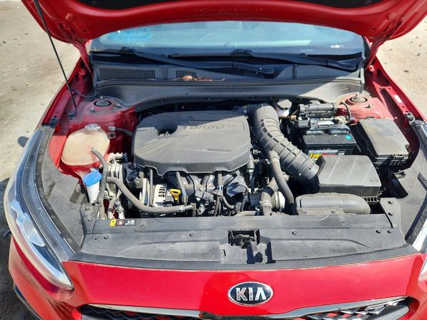 2021 KIA FORTE GT — Engine bay
