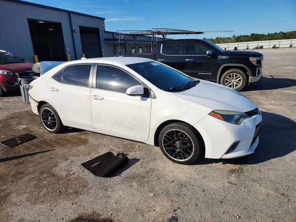 2015 TOYOTA COROLLA L/LE — Passenger 3/4