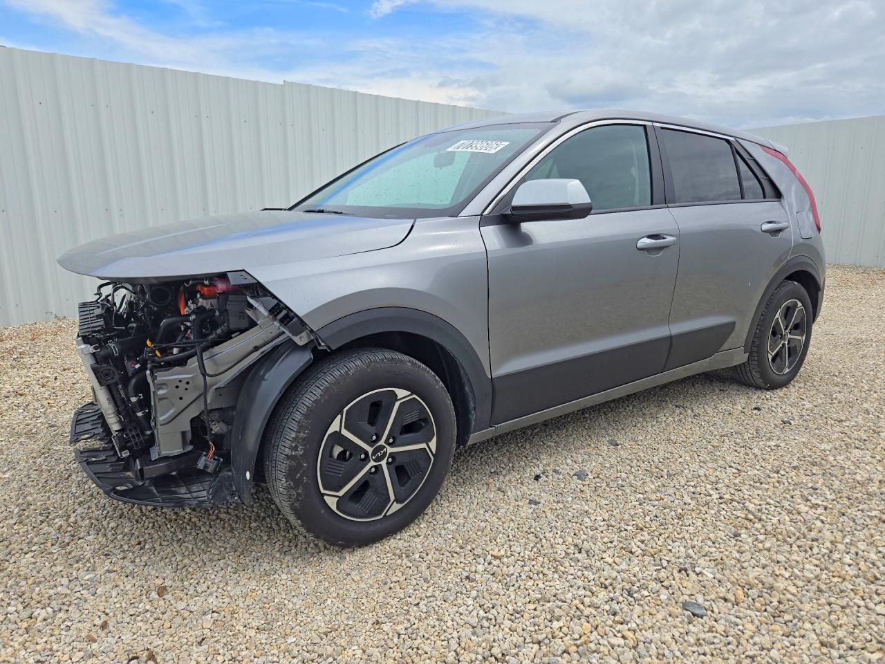 2026 KIA NIRO LX — Front 3/4