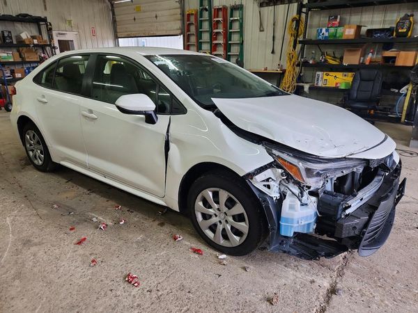2024 TOYOTA COROLLA — Passenger 3/4
