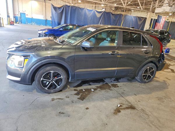 2026 KIA NIRO LX — Front 3/4