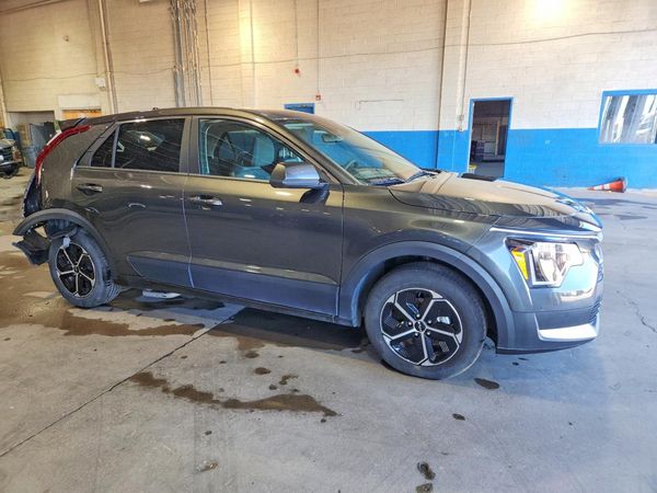 2026 KIA NIRO LX — Passenger 3/4