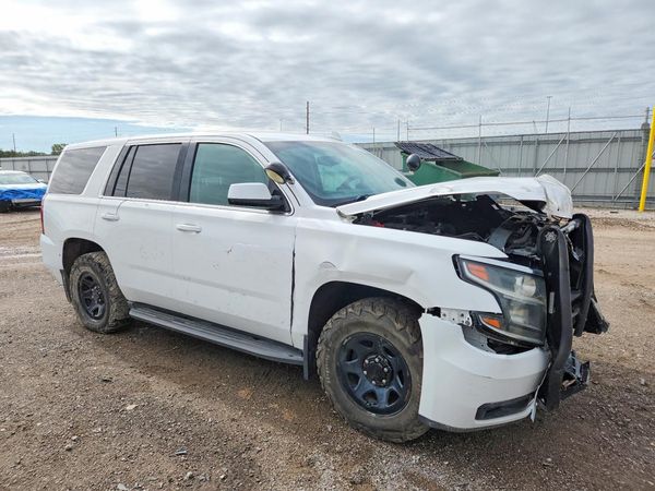 2015 CHEVROLET TAHOE — Passenger 3/4