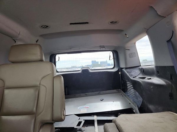 2015 CHEVROLET TAHOE — SUVN