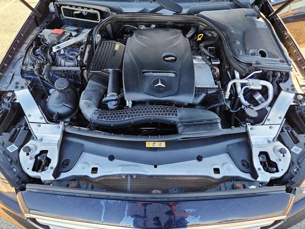 2017 MERCEDES-BENZ E E300-4M — Engine bay