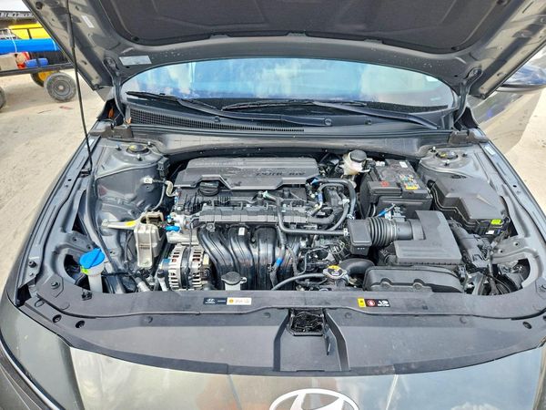 2026 HYUNDAI ELANTRA — Engine bay
