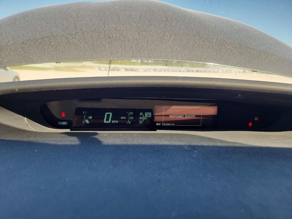 2013 TOYOTA PRIUS — ODOM