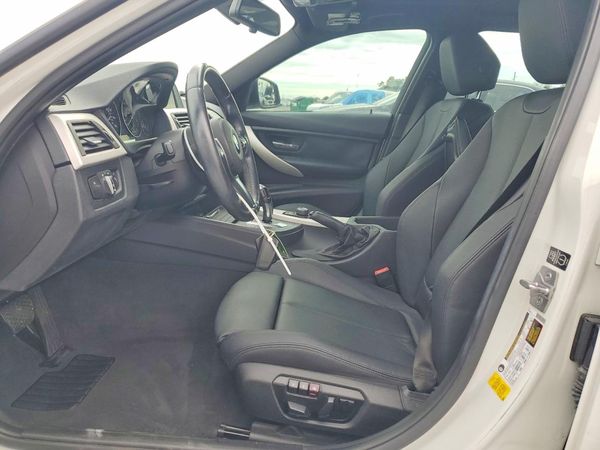 2014 BMW 3 SERIES SA — DENT