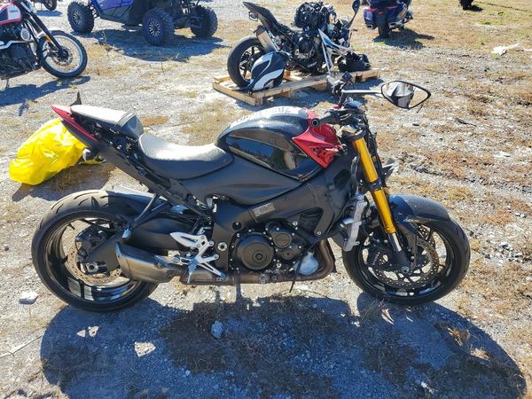 2016 SUZUKI GSXS1000 — RSDT
