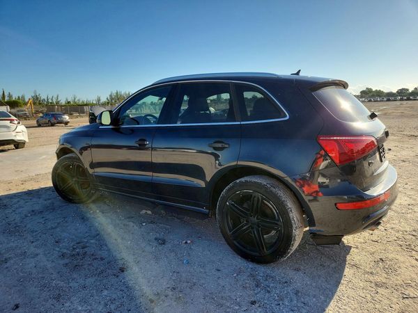 2012 AUDI Q5 Premium Plus — DSRA