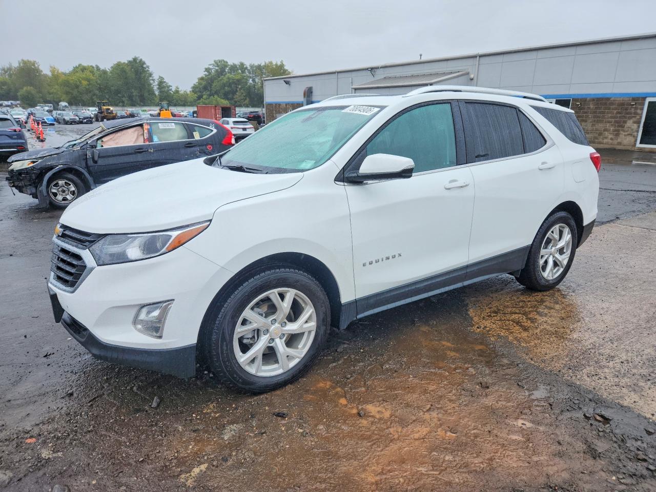 2021 CHEVROLET EQUINOX LT (1LT) — Front 3/4