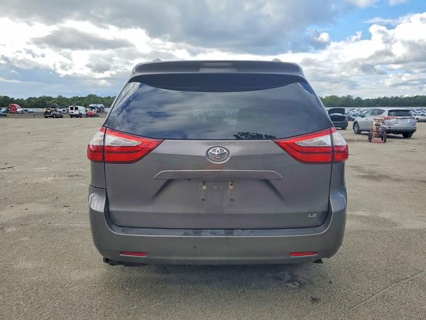 2017 TOYOTA SIENNA LE Mobility/LE — DIRR