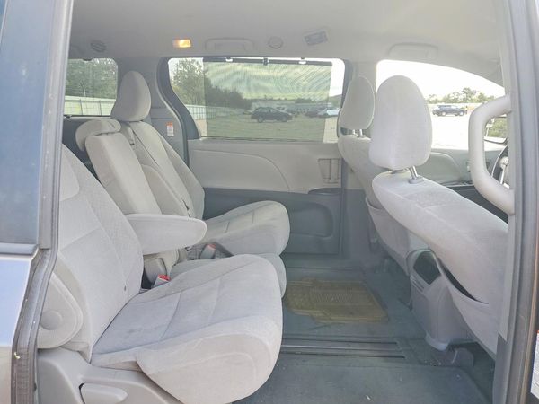 2017 TOYOTA SIENNA LE Mobility/LE — PSRS