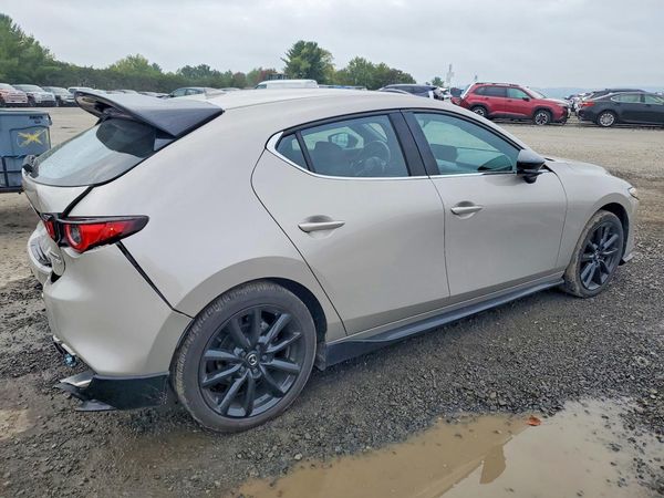 2025 MAZDA 3 Premium Plus Package — PSRA
