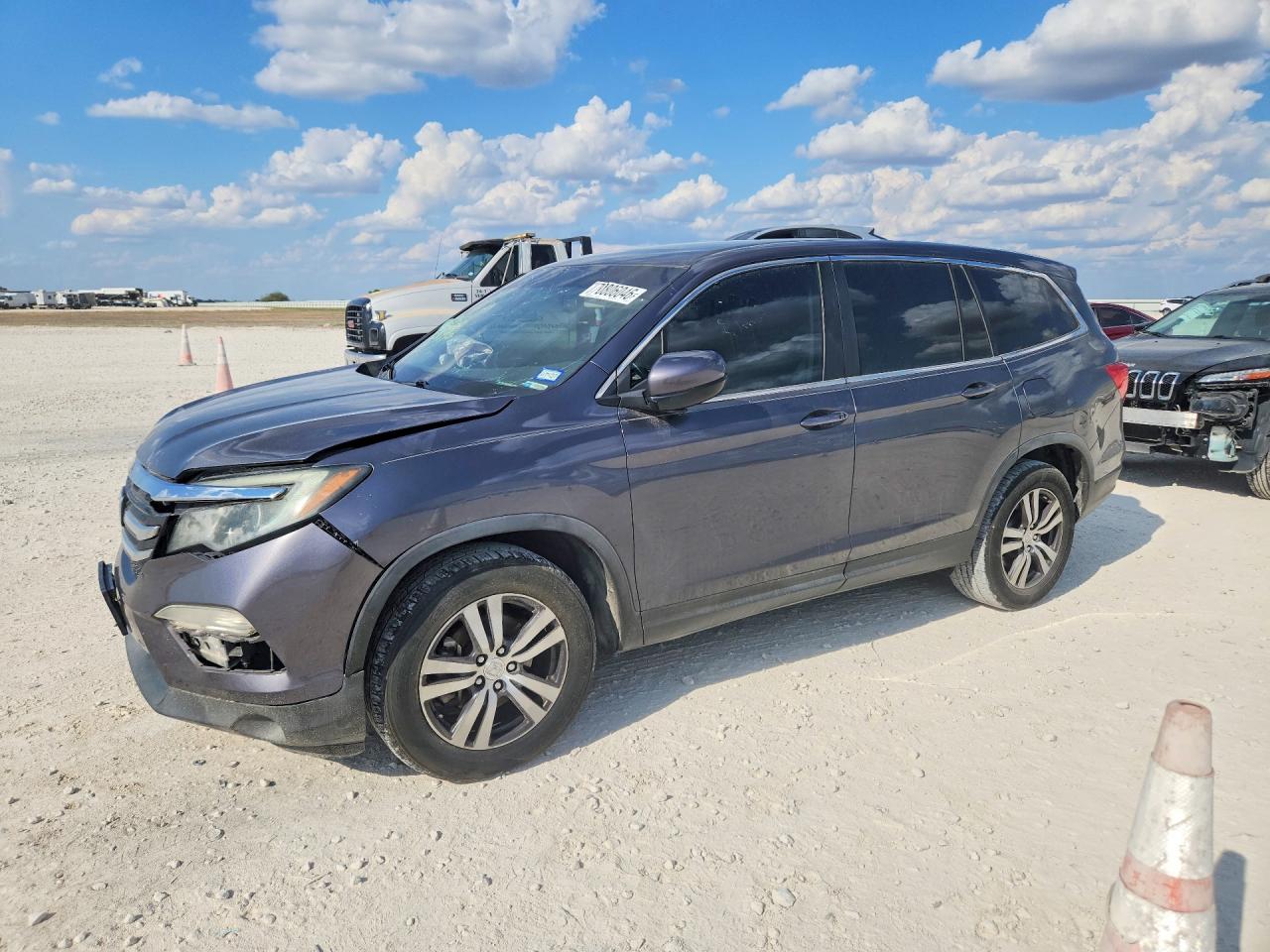 2017 HONDA PILOT EXL — Front 3/4