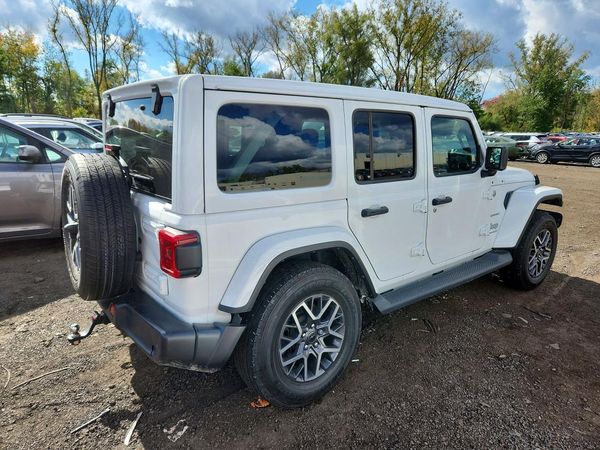 2024 JEEP WRANGLER Sahara — PSRA