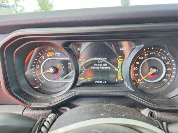 2024 JEEP WRANGLER Sahara — ODOM