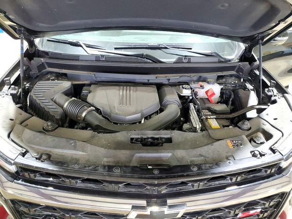 2025 CHEVROLET TRAVERSE Z71 — Engine bay