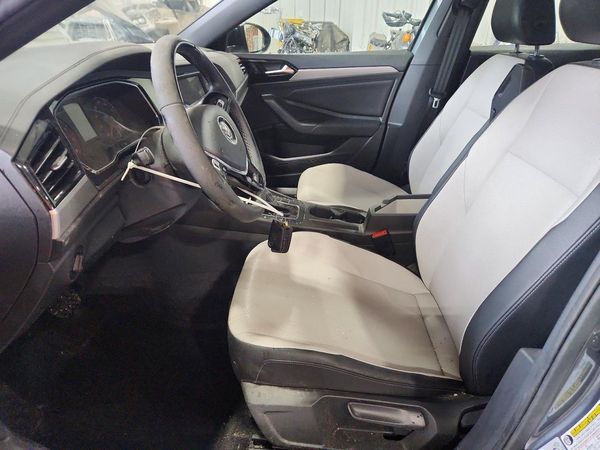 2019 VOLKSWAGEN JETTA S, SE, R-Line — DENT