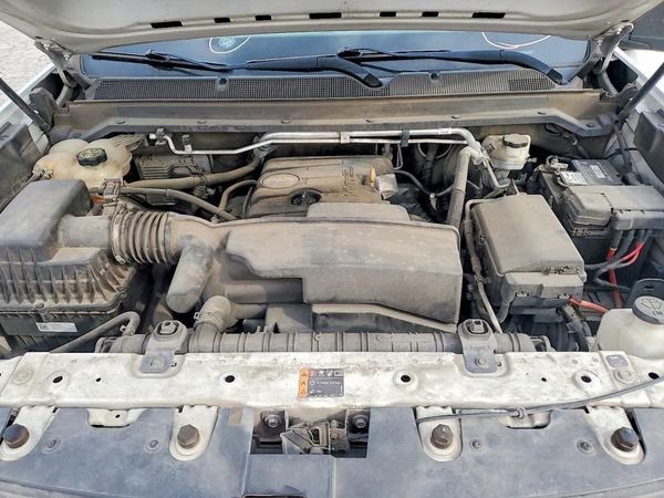 2019 CHEVROLET COLORADO Work Truck — Engine bay