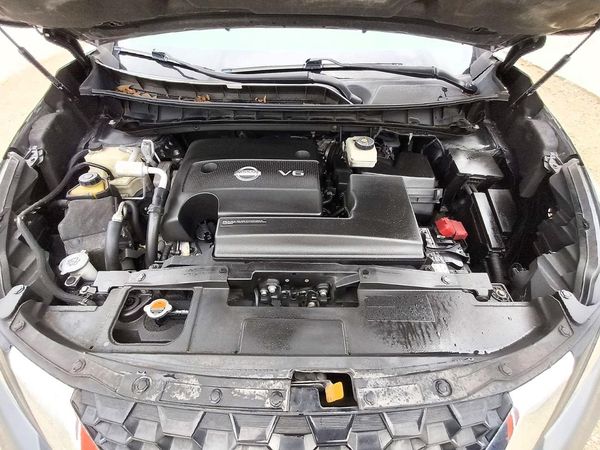 2021 NISSAN MURANO SL — Engine bay