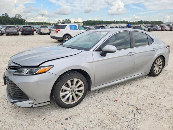 2019 TOYOTA CAMRY — DSFA — Front 3/4