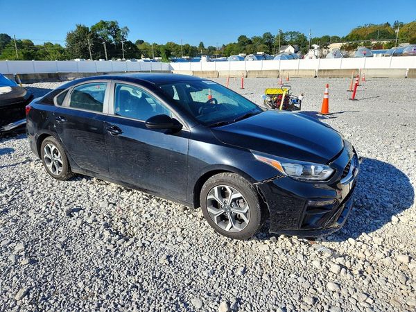 2021 KIA FORTE FE, LXS — Passenger 3/4