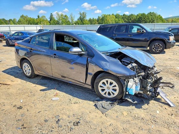 2022 TOYOTA PRIUS — Passenger 3/4