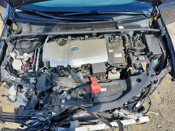2022 TOYOTA PRIUS — Engine bay
