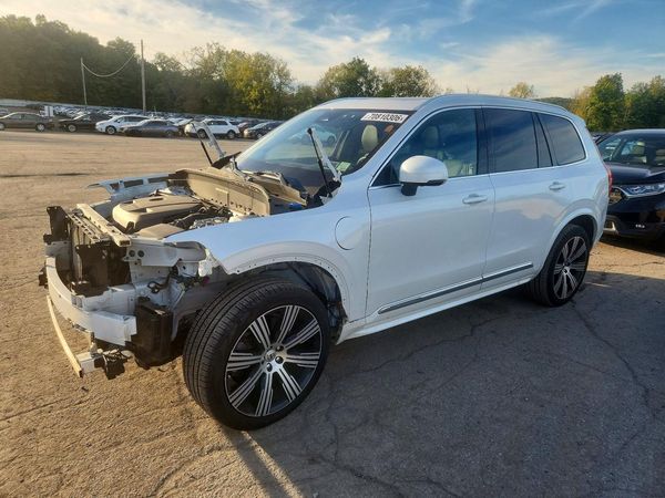 2024 VOLVO XC90 — DSFA — Front 3/4