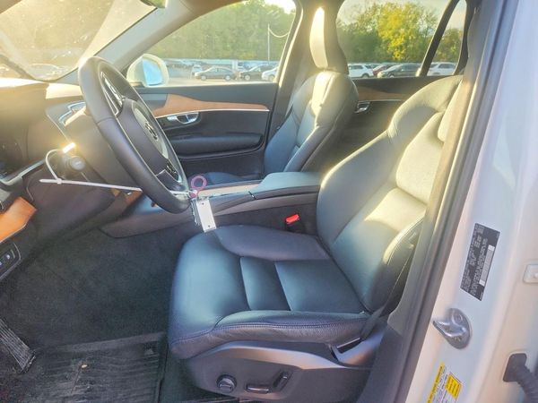 2024 VOLVO XC90 Plus Bright — DENT