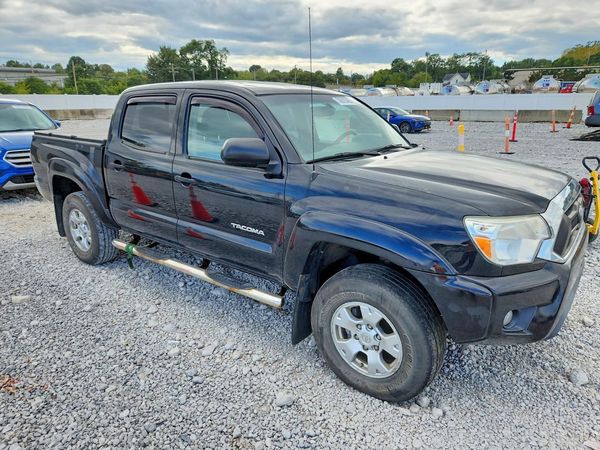 2013 TOYOTA TACOMA Delux — Passenger 3/4