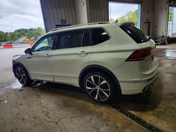 2024 VOLKSWAGEN TIGUAN 4Motion SEL R-Line Black — DSRA