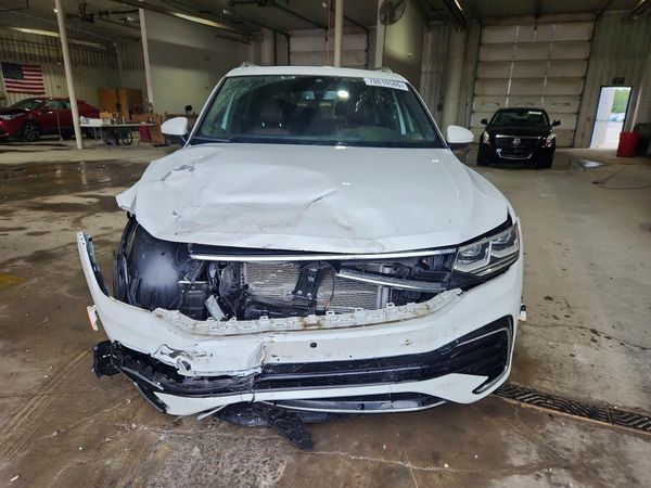 2024 VOLKSWAGEN TIGUAN 4Motion SEL R-Line Black — DIRF