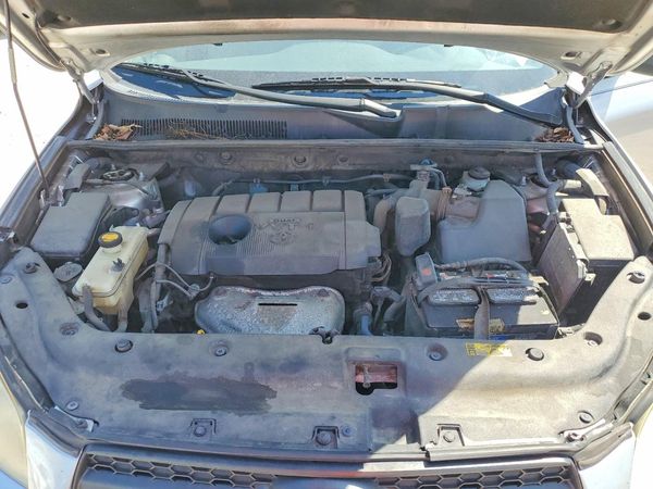 2012 TOYOTA RAV4 Standard — Engine bay