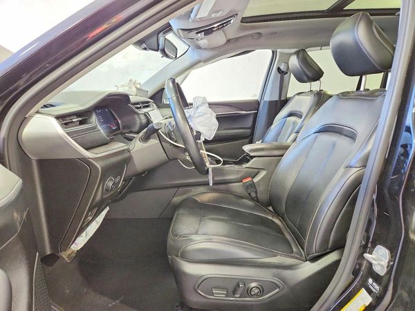 2022 JEEP GRAND CHEROKEE Limited — DENT