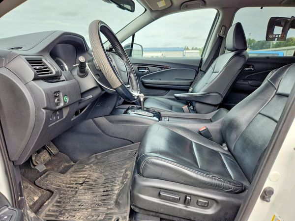 2018 HONDA PILOT TOURING — DENT