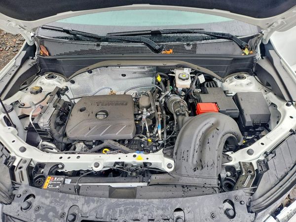 2026 CHEVROLET TRAILBLZR LT — Engine bay