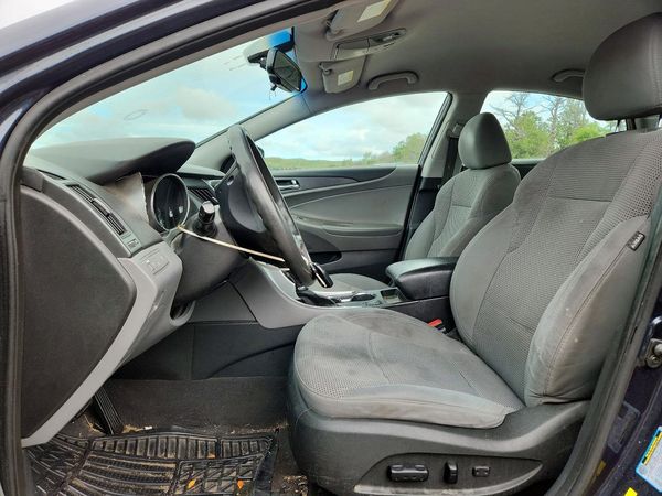 2014 HYUNDAI SONATA GLS/ GLS Popular — DENT