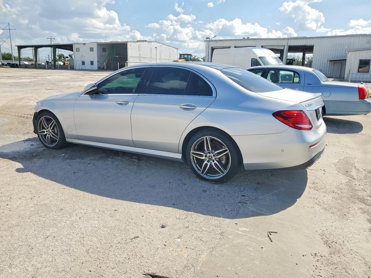 2017 MERCEDES-BENZ E E300