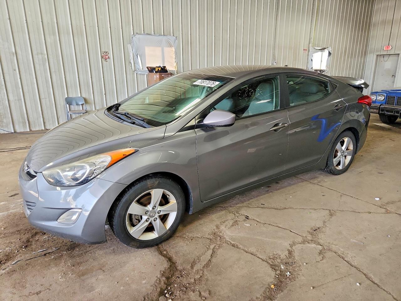 2013 HYUNDAI ELANTRA — Front 3/4