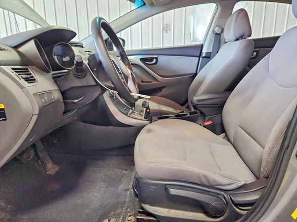 2013 HYUNDAI ELANTRA — DENT