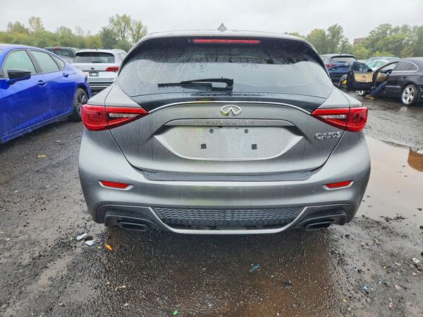 2017 INFINITI QX30 — DIRR