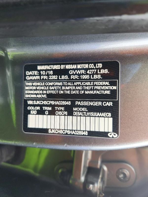 2017 INFINITI QX30 — VINS