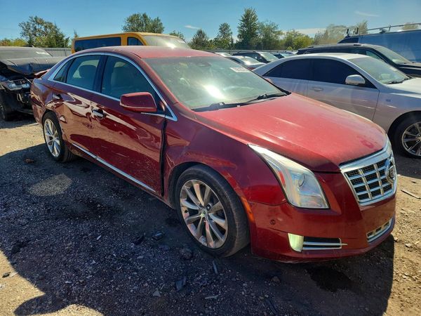 2014 CADILLAC XTS Luxury — Passenger 3/4