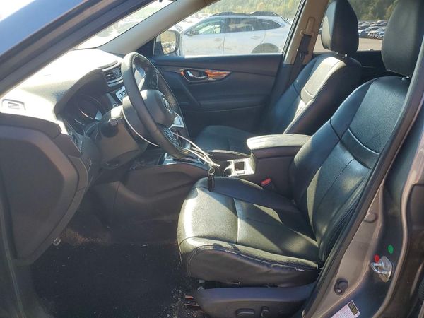 2018 NISSAN ROGUE — DENT